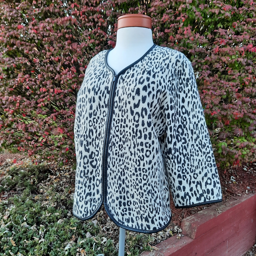 Chico's Ocelot Snow Leopard Animal Print Wool Faux Leather Zip Cardigan Jacket